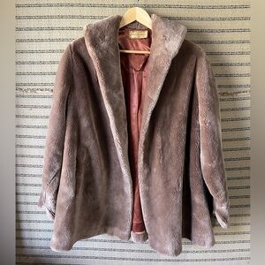 Vintage Luxurious Faux Fur Coat in Brown